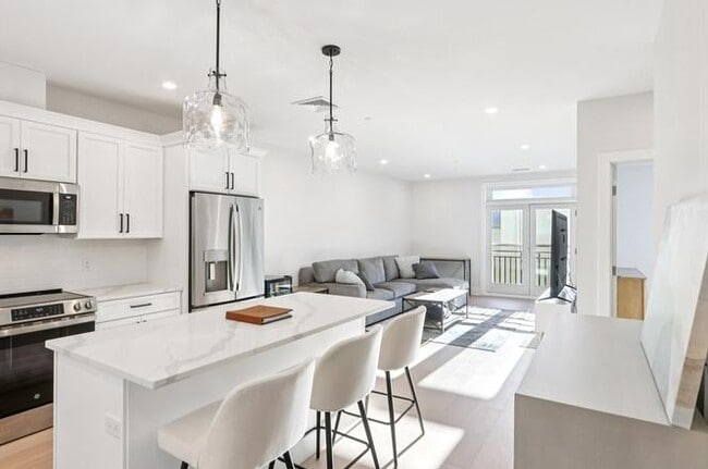 property at 62 Foundry St