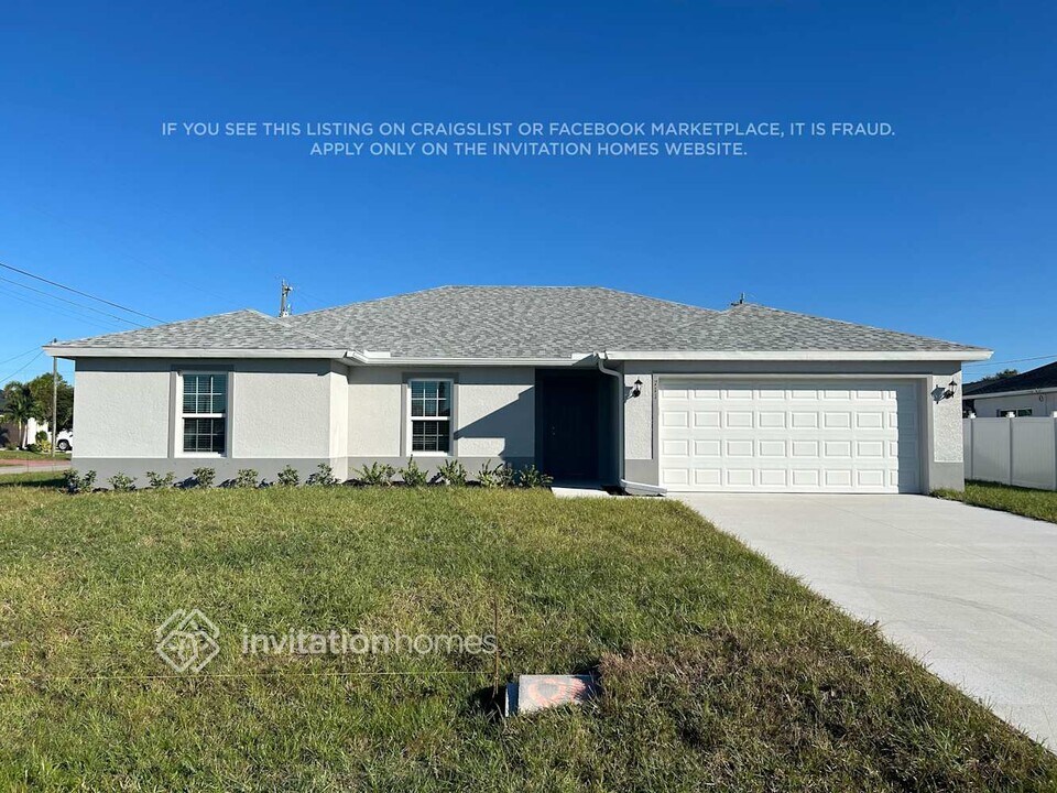 711 NW 1st Terrace in Cape Coral, FL - Foto de edificio