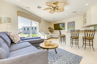 1333 Nettles Blvd in Jensen Beach, FL - Building Photo - Building Photo