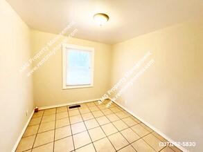 7306 Marianne Ave in Indianapolis, IN - Foto de edificio - Building Photo