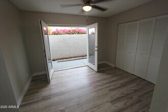 850 S River Dr in Tempe, AZ - Building Photo - Building Photo