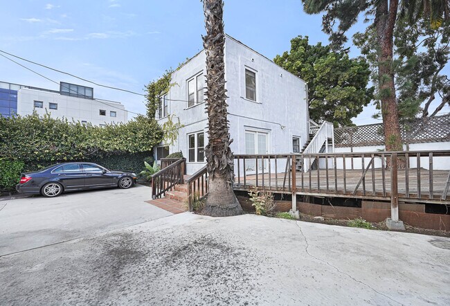 1423 24th St in Santa Monica, CA - Building Photo - Building Photo