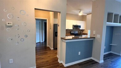 3577 Conroy Rd in Orlando, FL - Building Photo - Building Photo