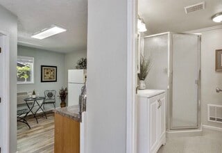 1825 Siskiyou Blvd in Ashland, OR - Building Photo - Building Photo
