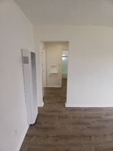 901 E Madison Ave in El Cajon, CA - Building Photo - Building Photo