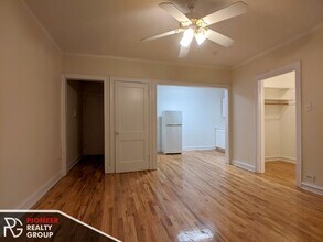546 W Wellington Ave, Unit #540-210 in Chicago, IL - Building Photo - Building Photo
