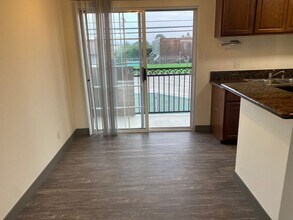 12236 Pacific Ave, Unit 11 in Los Angeles, CA - Building Photo - Building Photo