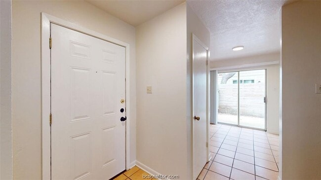 922 Navarro Dr in College Station, TX - Foto de edificio - Building Photo