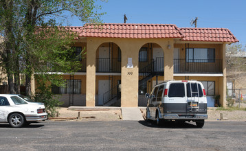 300 Pennsylvania St NE in Albuquerque, NM - Building Photo - Building Photo