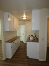 822 1/2 S Center in Port Angeles, WA - Foto de edificio - Building Photo