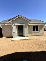 11702-2 Sebastian Rd in Adelanto, CA - Building Photo