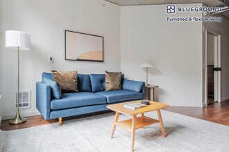 624 Yale Ave N in Seattle, WA - Foto de edificio - Building Photo