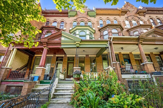 3314 Auchentoroly Terrace in Baltimore, MD - Building Photo - Building Photo