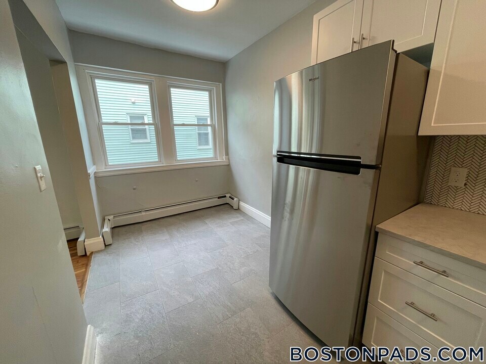 233 Lafayette St in Salem, MA - Building Photo