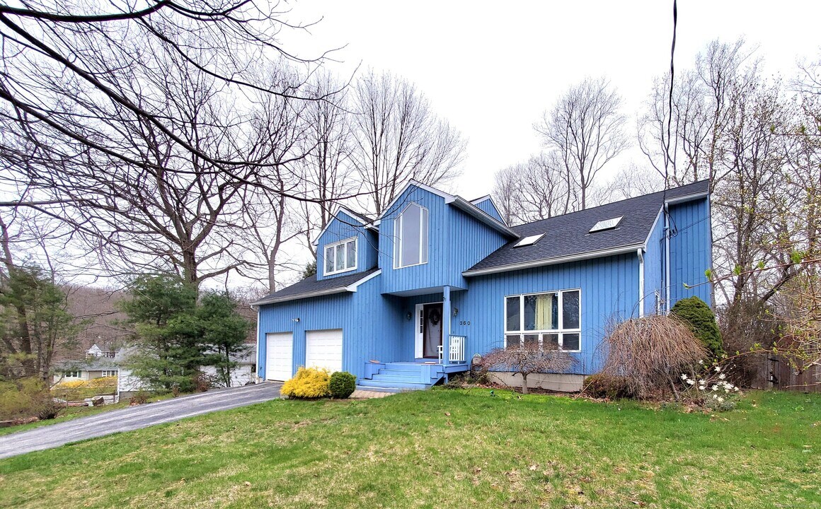 360 Stevenson Rd in New Haven, CT - Building Photo