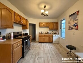 39 Turner St, Unit 3 in Boston, MA - Building Photo - Building Photo