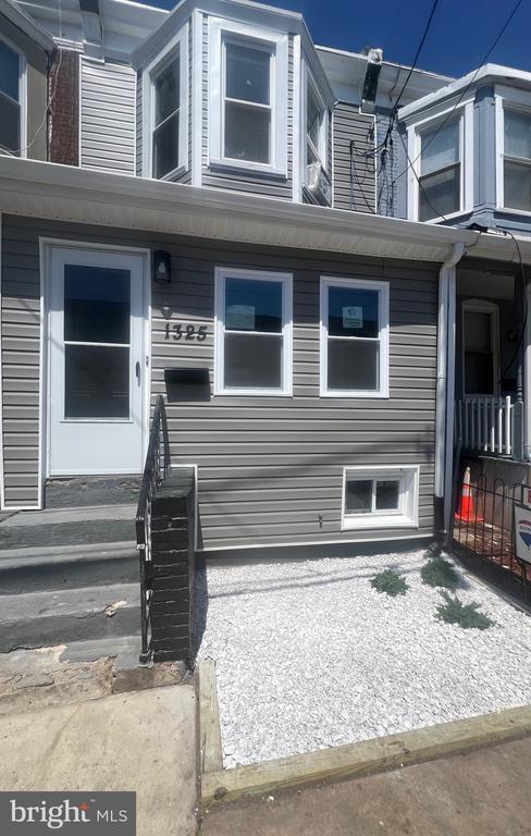 1325 Vandever Ave
