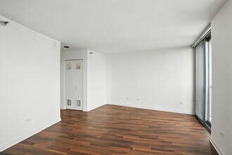 504 N Kingsbury St in Chicago, IL - Foto de edificio - Building Photo