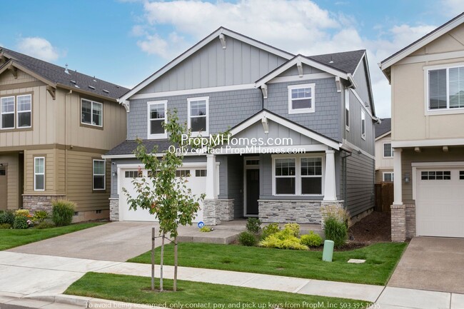 17316 SW Harrier Ln in Beaverton, OR - Foto de edificio - Building Photo