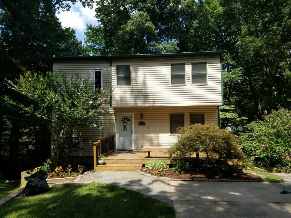 9486 Cameldriver Ct in Columbia, MD - Building Photo