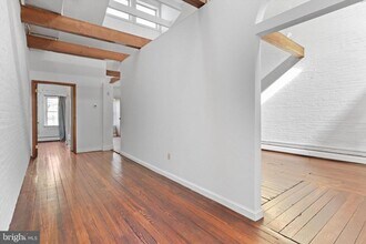 317 Cameron St in Alexandria, VA - Building Photo - Building Photo