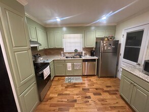 3220 Woodsen Cir in West Columbia, SC - Building Photo - Building Photo