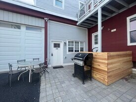 28 Otis St, Unit 28R in Somerville, MA - Building Photo