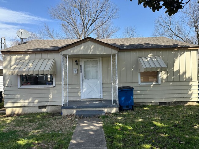 property at 1509 W 36th St