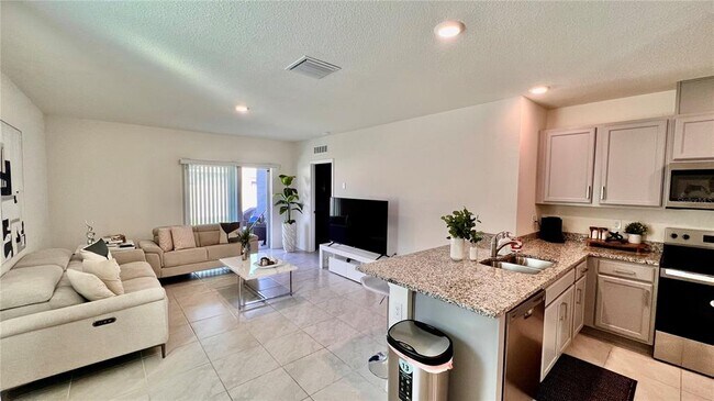 7075 Cattle Egret Dr in St. Cloud, FL - Building Photo - Building Photo