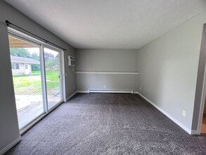 3004 Chicago Dr SW in Grandville, MI - Building Photo - Building Photo