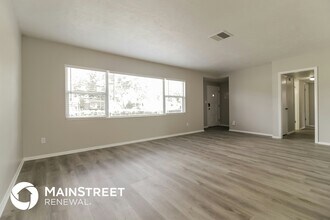 1102 Malone Dr in Orlando, FL - Building Photo - Building Photo