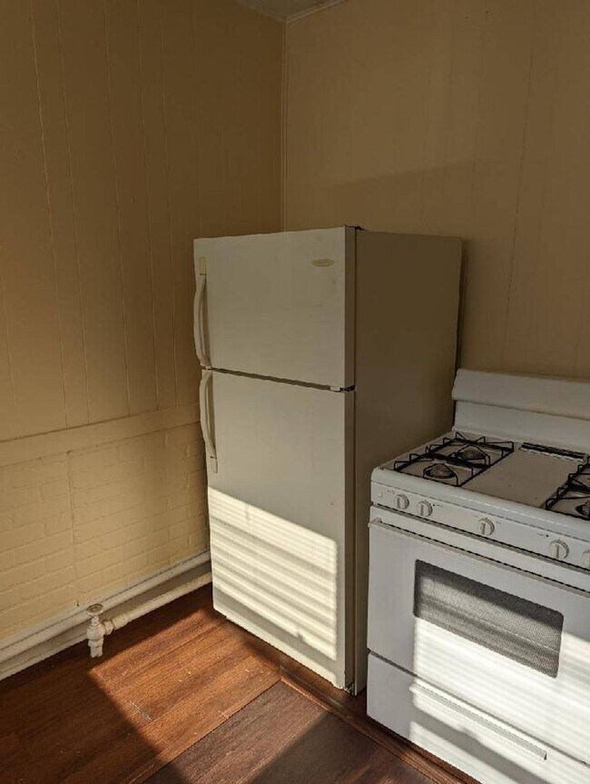 510 Napoleon St-Unit -c6d8617b-5a8d-11eb-bd77-0aeb5f00e426 in Rockford, IL - Building Photo - Building Photo