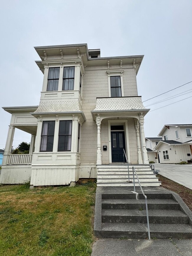 property at 1432 L St