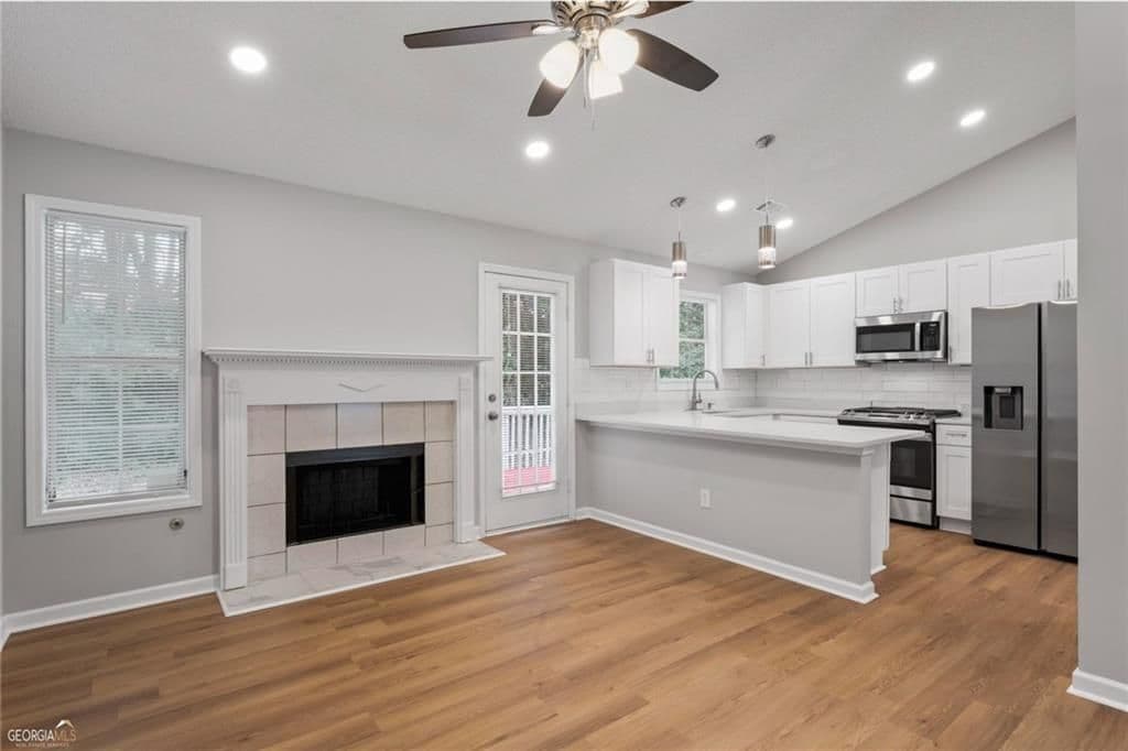 298 Fallview Dr in Mcdonough, GA - Building Photo