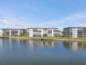 3799 S Banana River Blvd in Cocoa Beach, FL - Building Photo - Building Photo