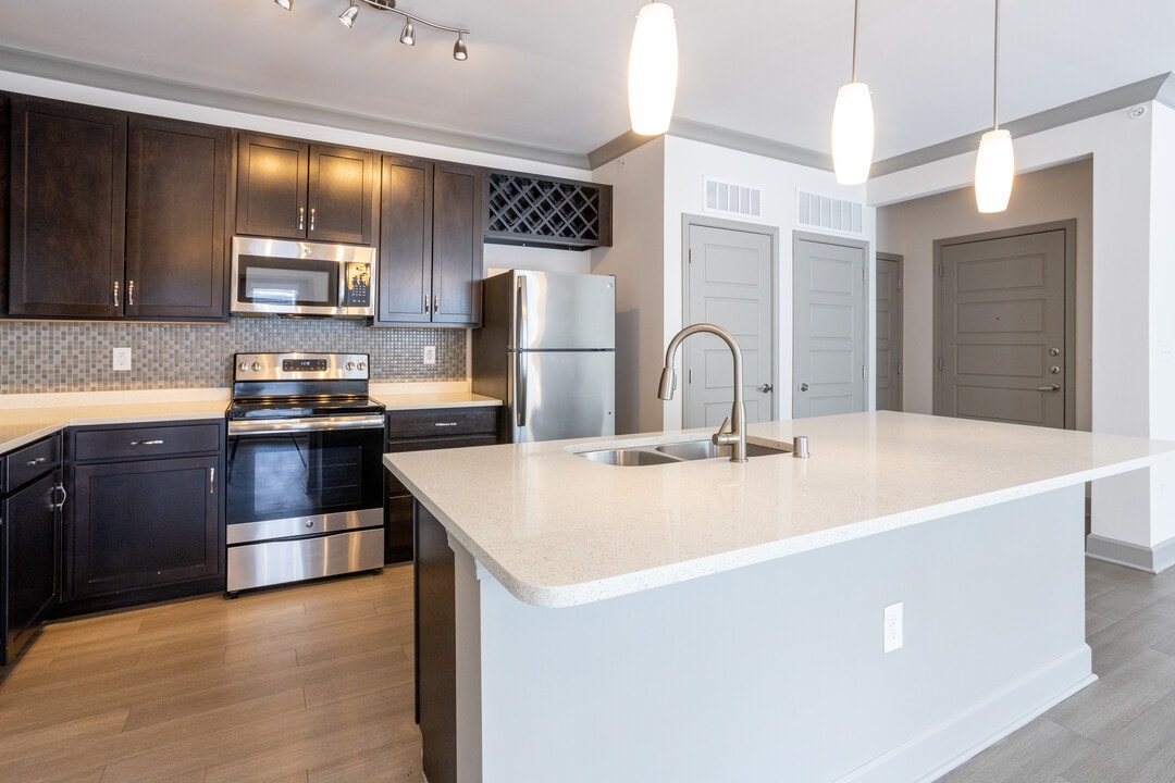 Axis on Lexington in Louisville, KY - Foto de edificio