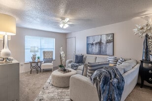 Dogwood Lakes in Benton, AR - Building Photo