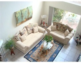 5273 NW 113th Ave in Doral, FL - Building Photo - Building Photo