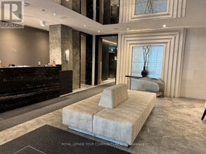 398 Hwy 7 in Richmond Hill, ON - Building Photo - Building Photo