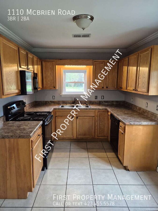 1110 McBrien Rd in Chattanooga, TN - Building Photo - Building Photo