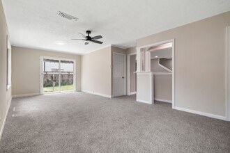 1225 3rd Ave N in Texas City, TX - Building Photo - Building Photo