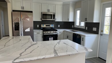 968 Preakness Ave in Wayne, NJ - Building Photo - Building Photo