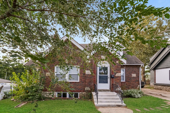 property at 5117 Palmer Dr