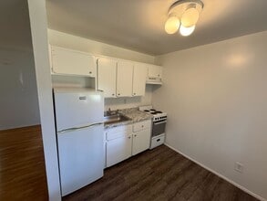 199 Babbitt Rd in Bedford Hills, NY - Building Photo - Building Photo