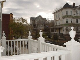 133 Cedar St, Unit Furnished Luxury in Fort Hill in Boston, MA - Building Photo