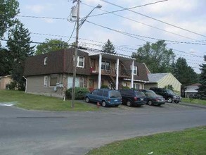 2451 Albany Rd in Schenectady, NY - Building Photo - Building Photo