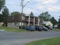 2451 Albany Rd in Schenectady, NY - Foto de edificio - Building Photo