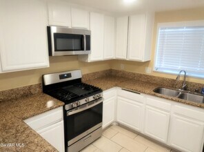 37734 Tackstem St in Palmdale, CA - Building Photo - Building Photo