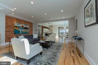 2511 12th St NW in Washington, DC - Building Photo - Building Photo