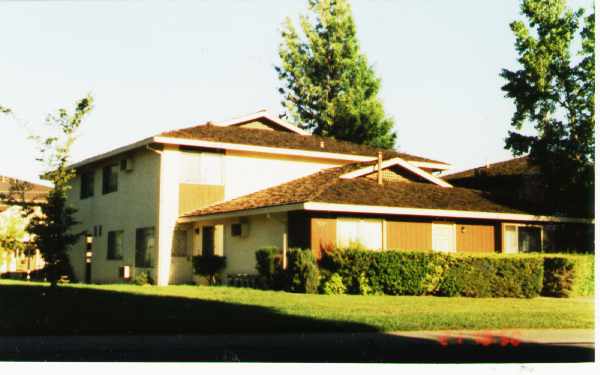 822 Carro Dr in Sacramento, CA - Building Photo - Building Photo